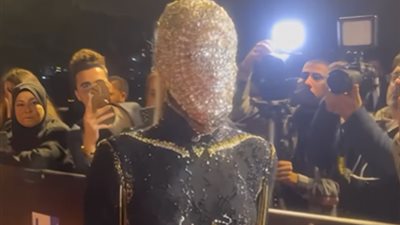 إطلالة باميلا الكيك حديث السوشيال ميديا بحفل الموريكس دور 2024 (فيديو) 