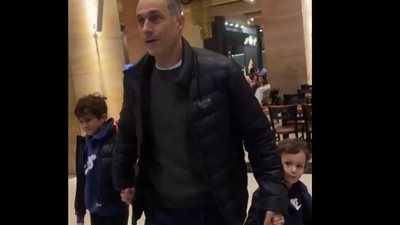 سر ظهور جمال مبارك بصحبة أولاده (صور) 