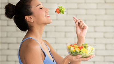 الصحة تقدم مكونات الطبق الغذائي الصحي المتوازن