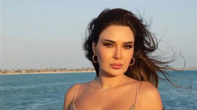 سيرين عبد النور تودع 2024 بإطلالة من الذهب الخالص (صور) 