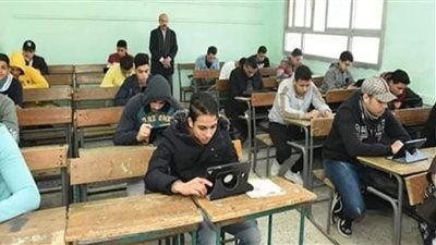 المديريات التعليمية: عقد امتحانات أولى وثانية ثانوى عام على فترتين صباحا ومساء