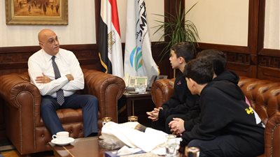  تنمية المشروعات: دعم وتشجيع صغار رواد الأعمال وتدريبهم 