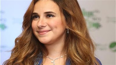 «هفتح حضانة».. القصة الكاملة لحقيقة اعتزال شيرى عادل