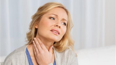 أسباب وأعراض مرض الغدة الدرقية.. ومخاطرها أثناء الحمل