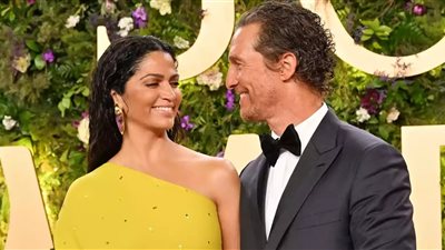 ماثيو ماكونهي يخطف قلوب الفتيات بعد تصرفه النبيل مع هنا الزاهد في Joy awards 