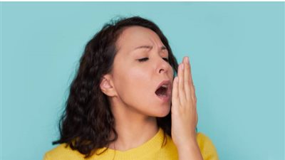 تخلصي من رائحة فمك الكريهة.. 6 نصائح فعالة لنفس منعش 