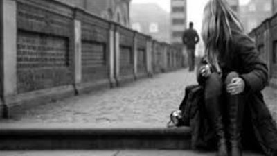 ماذا تفعل المرأة إذا هجرها زوجها؟.. زوجة تستغيث