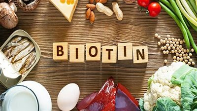 للحصول على أظافر وشعر صحي.. 5 أطعمة غنية بالبيوتين احرصي على تناولها 