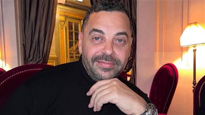 طارق العريان يكشف مفاجأة عن حذف أغاني أصالة 