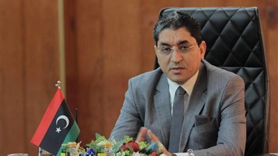 وزير العمل الليبي يطالب بتخصيص مليار دينار لدعم المشروعات الصغيرة والمتوسطة