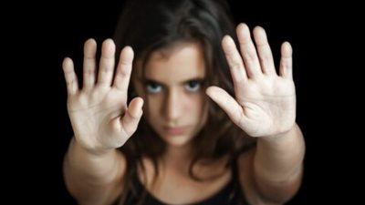 ما هى مضاعفات ختان الإناث؟.. الصحة توضح