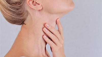 سمك رقبتك قد يكون مؤشرًا على صعوبات التنفس.. 3 تقنيات للتخلص من دهون الرقبة 