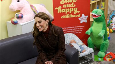 القصر الملكي البريطاني يتخذ قرار صادم بشأن ملابس كيت ميدلتون يضعه في ورطة 