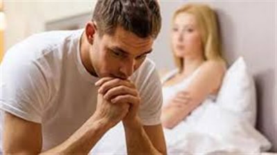 أشك أن زوجي شاذ.. هل أطلب الطلاق؟