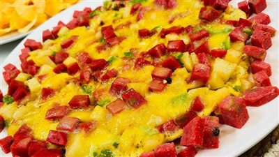 لإفطار سهل ولذيذ.. طريقة عمل البيض باللانشون في مطبخك