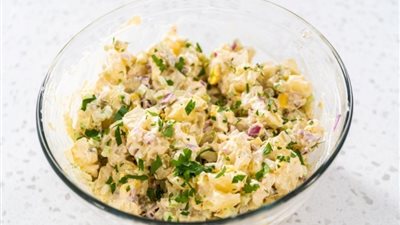 لسحور رمضان 2025.. طريقة تحضير سلطة البطاطس مع التونة