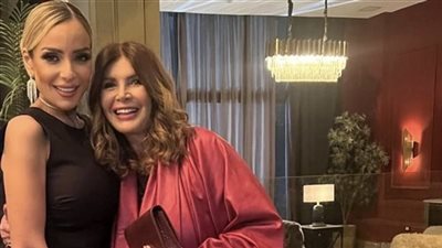 ريم البارودى توجه رسالة مؤثرة إلى ميرفت أمين قبل عرض «جوما» 