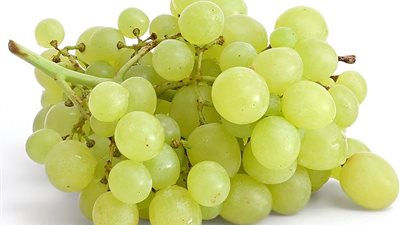 تفسير رؤية العنب الأصفر في المنام وعلاقته بالشفاء من الأمراض