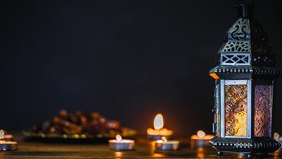  ما حكم تبادل التهانى بين المسلمين بعبارة رمضان كريم؟..  «الإفتاء تُجيب»