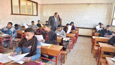 حقيقة تأجيل امتحانات شهر مارس للطلاب بسبب رمضان