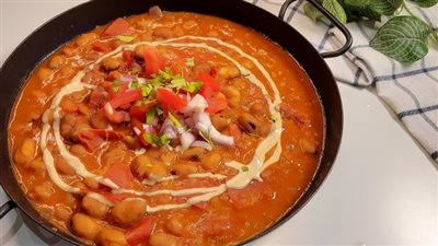 طريقة عمل الفول بالفلفل الأخضر والثوم  على مائدة سحور رمضان 2025 