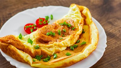  طريقة عمل العجة بالبقدونس والخضار علي مائدة سحور رمضان 2025 