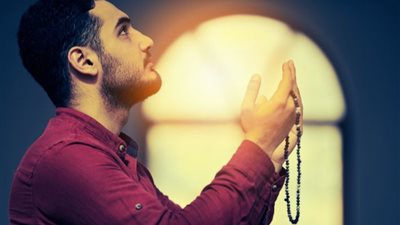 ما هى أقل مدة للإعتكاف في المساجد بشهر رمضان؟.. «الإفتاء تُجيب»