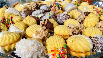 قبل العيد..  طريقة عمل البيتي فور بخطوات سهلة في مطبخك 