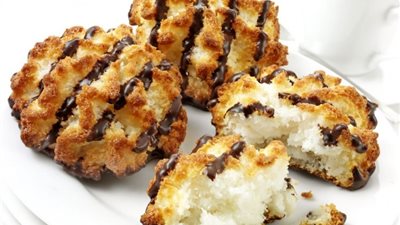 حلويات العيد.. طريقة عمل الشكلمة بخطوات بسيطة في مطبخك