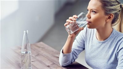 وزارة الصحة توضح ما هي أهمية شرب السوائل في رمضان في رمضان