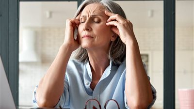 سن اليأس | وصمة اجتماعية تصيب المرأة بعد سن الـ50