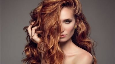 استوحي منها ما يلائم بشرتك ..  أبرز صيحات ألوان الشعر لربيع وصيف 2025