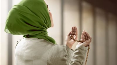 هل يقبل الدعاء بدون رفع اليدين؟ « دارالإفتاء تُجيب »