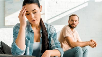 كابوس يهدد العلاقات الشخصية.. مخاطر الغيرة الزائدة وكيف يمكن التغلب عليها؟