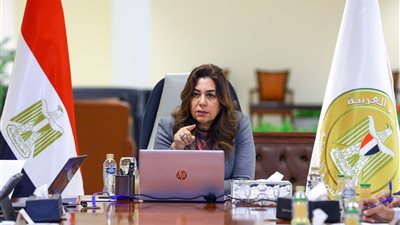 وزيرة التنمية المحلية تقرر إقالة سكرتير عام محافظة سوهاج بعد التحقيق في واقعة المشادة