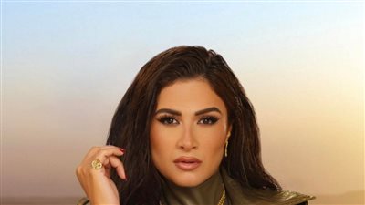 ياسمين عبد العزيز تمازح الجمهور بصوت بدرية طلبة.. هل تخطط لفيلم أم إعلان جديد؟