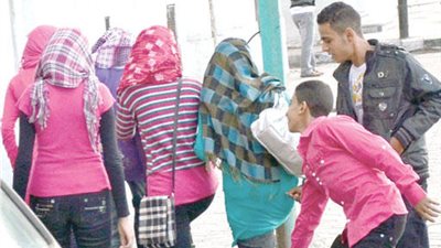 ماذا تفعل إذا رأيت تحرشًا في الشارع؟.. خطوات فعالة وآمنة للتصرف ودعم الضحية