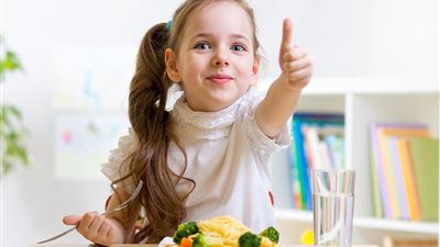 الصحة تكشف أفضل مصادر البروتين الحيواني المهمة لنمو الأطفال