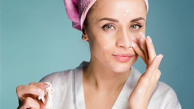 لبشرة نضرة ومشرقة.. وصفات طبيعية فعالة  للتخلص من أثار حب الشباب 