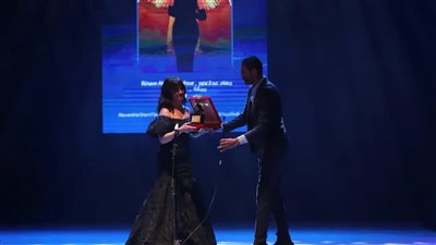 تكريم ريهام عبد الغفور مع أحمد مالك في مهرجان الإسكندرية للأفلام القصيرة 