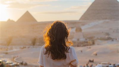 خطة تطوير أهرامات الجيزة بقيمة 51 مليون دولار تشعل الجدل.. ما القصة؟