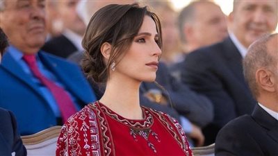 في عيد ميلادها.. أبرز إطلالات الأميرة رجوة الحسين لتألق مستمر 