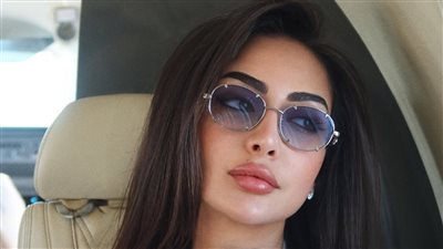 نور الغندور تتألق بإطلالة رياضية جريئة وتجمع بين 2 دار أزياء (صور) 