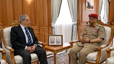 رئيس أكاديمية الدراسات الإستراتيجية والدفاعية يستقبل الأمين العام الأسبق لجامعة الدول العربية