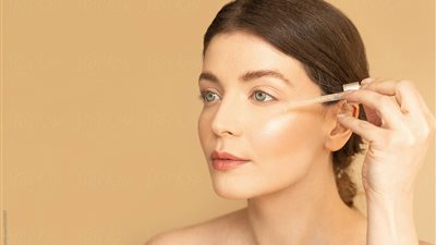 «وشك هينور» ..  خطوات روتين العناية بالبشرة قبل النوم 