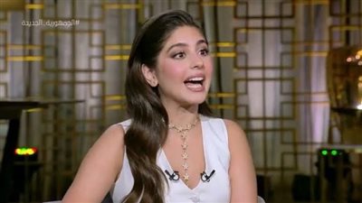 مايان السيد تكشف حقيقة خطبتها لشاب هندي 