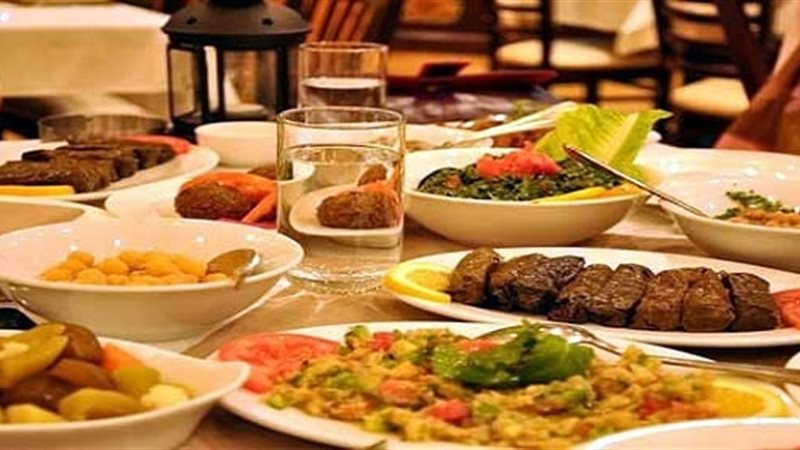 تفسير حلم الأكل مع