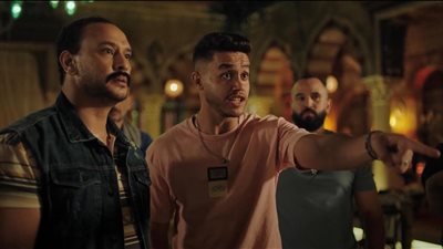 حسن مالك يكشف مفاجأة عن شقيقه أحمد مالك مع صاحبة السعادة 