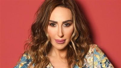 ورد الخال تعبر عن حزنها وتكشف سبب ابتعادها عن الساحة الفنية مؤخرًا