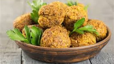 مش هتشرب زيت تاني.. طريقة تحضير الطعمية مثل المطاعم